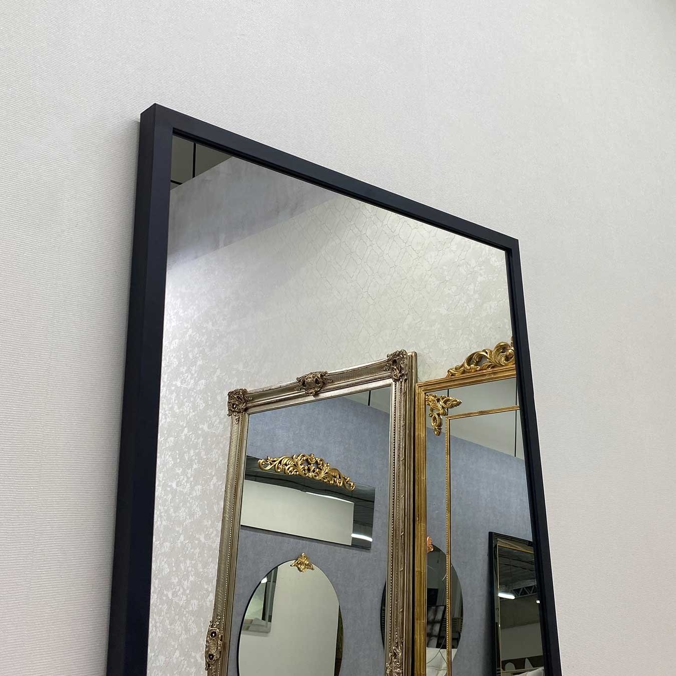 Espelho Moderno Decorativo com Moldura Preta sem Bisotê - Escolha o Tamanho