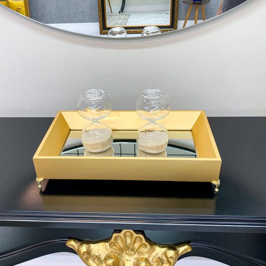 Bandeja Decorativa Espelhada Moldura Gravada Ouro com Pés Metálicos