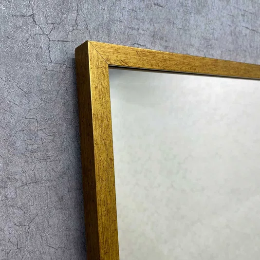 Espelho Clássico Decorativo com Moldura e Apliques Dourados
