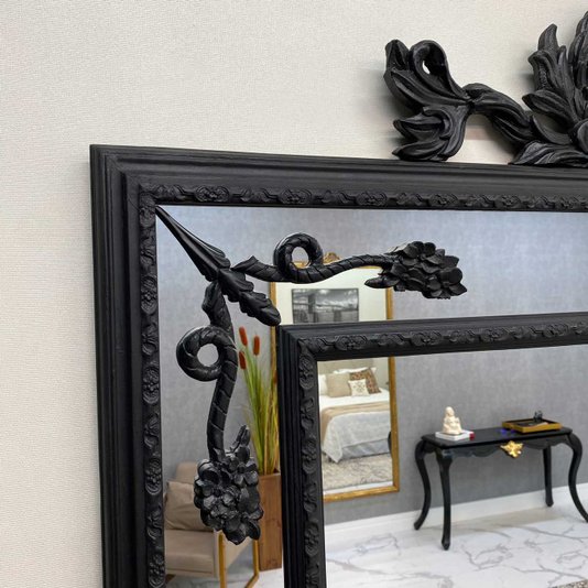 Espelho Clássico Decorativo com Moldura Preta Fosca Acetinada