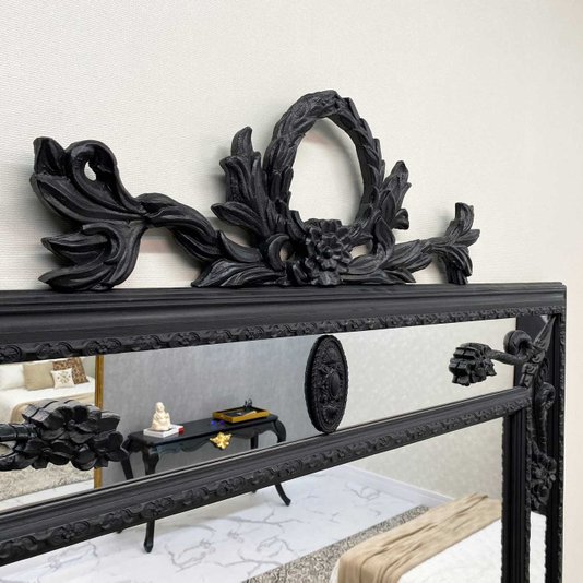 Espelho Clássico Decorativo com Moldura Preta Fosca Acetinada