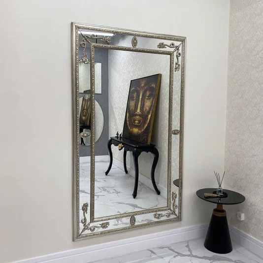 Espelho Clássico Decorativo Royale com Moldura e Apliques Folheados em Prata 120x200 CM