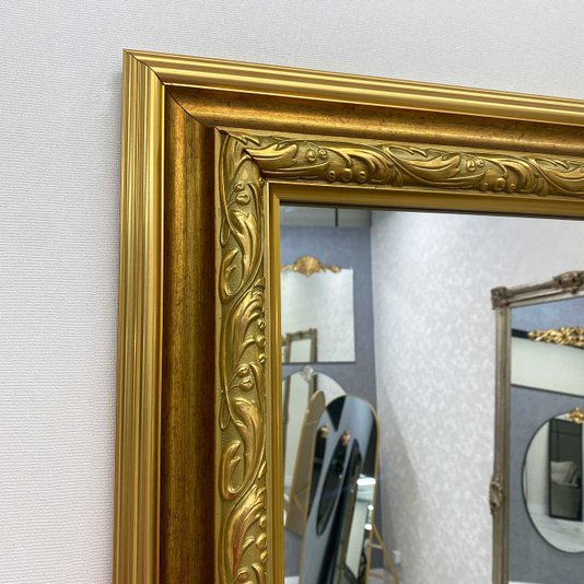 Espelho Cristal no Estilo Clássico Moldura na Cor Ouro