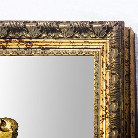Espelho Decorativo com Moldura Dourada Clássica e Apliques Dourados