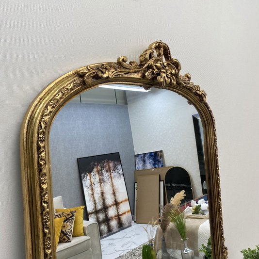 Espelho Decorativo Oval Base Reta com Moldura Clássica Dourada