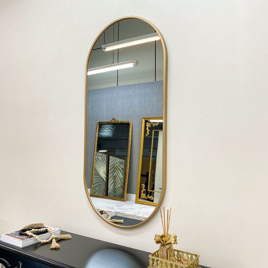 Espelho Decorativo Retangular Arredondado com Moldura Dourada Laqueada