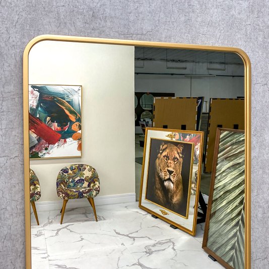 Espelho Decorativo Retangular com Cantos Arredondados e Moldura Dourada