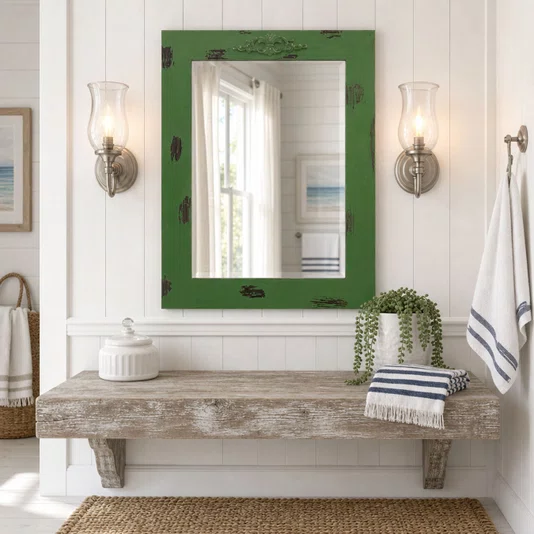 Espelho Decorativo Rústico com Moldura Verde Lixada e Aplique na Parte Superior