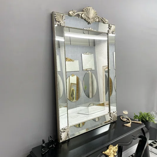 Espelho Decorativo Superiore com Moldura Prata Espelhada e Apliques Folheados 90x140CM
