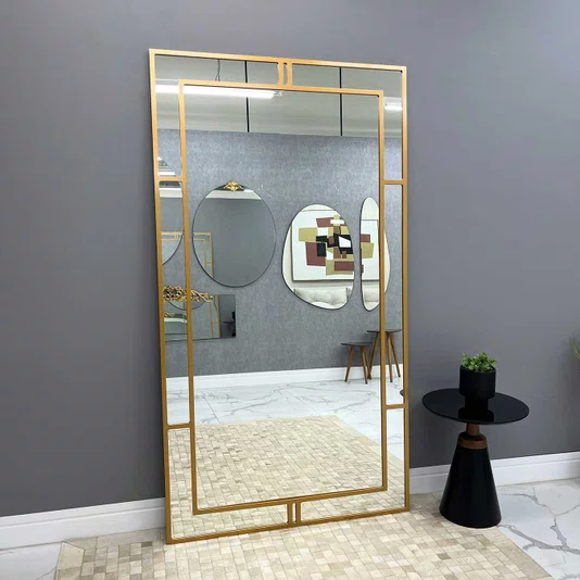 Espelho Grade Decorativo Moderno com Moldura Laqueada: Resistência com Elegância