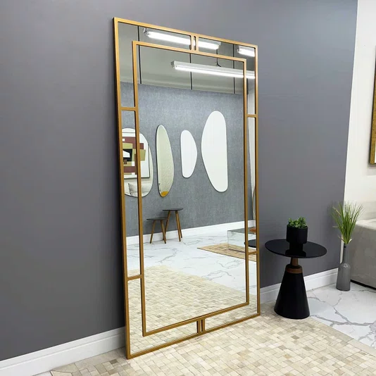 Espelho Grade Decorativo Moderno com Moldura Laqueada: Resistência com Elegância
