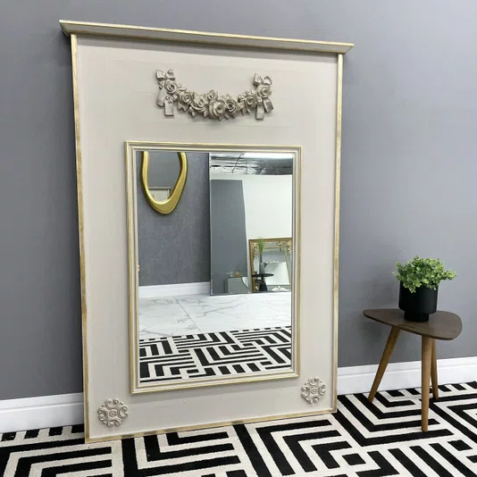 Espelho Grande com Moldura Rústica com Detalhes Dourados 120x170 cm