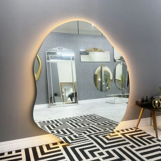 Espelho Infinity Orgânico de Chão Moderno com Borda Infinita e LED Embutido