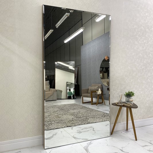 Espelho Moderno com Bisotê e Borda Amadeirada: Elegância e Praticidade seu Ambiente