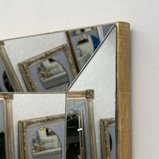 Espelho Moderno com Moldura Espelhada e Borda Folheada à Mão - Elegância e Amplitude