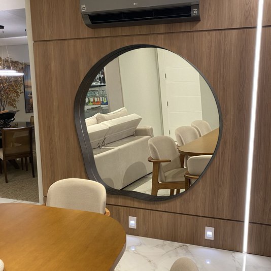 Espelho Orgânico com Borda Amadeirada Cor Imbuia - Estilo Natural para sua Decoração