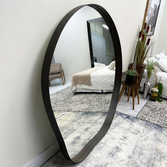 Espelho Orgânico com Borda Amadeirada Cor Imbuia - Estilo Natural para sua Decoração