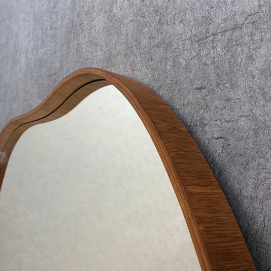 Espelho Orgânico com Borda Amadeirada: Estilo Natural e Elegante para sua Decoração