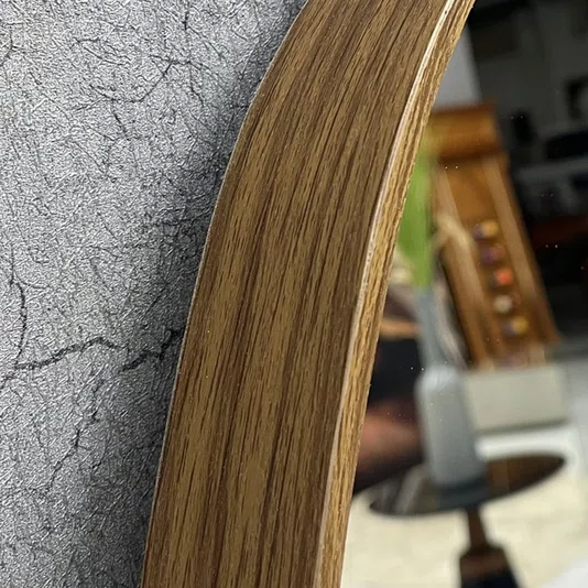 Espelho Orgânico com Borda Amadeirada: Estilo Natural e Elegante para sua Decoração