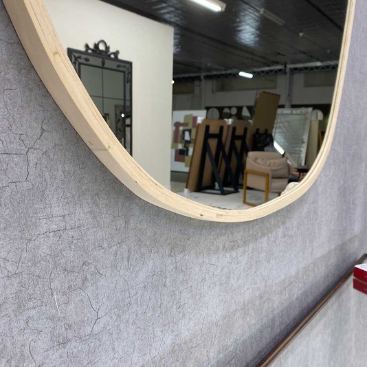 Espelho Orgânico com Moldura em Madeira Marupá: Beleza Natural para sua Casa