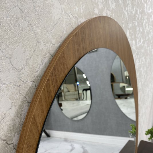 Espelho Orgânico Moderno em Base de MDF Amadeirada: Design Sofisticado 70x75 cm