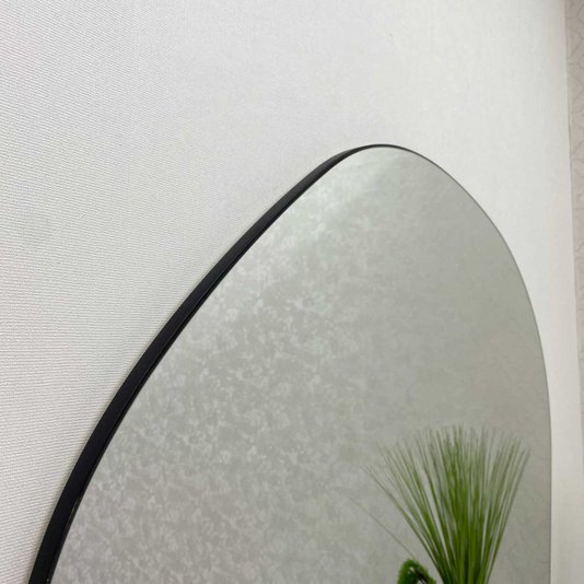 Espelho Orgânico Personalizado com Borda Infinita: Design Sofisticado e Amplitude