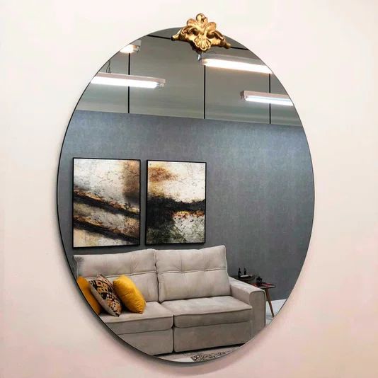 Espelho Oval com Borda Infinita e Aplique Dourado: Charme para sua Decoração 100x120CM