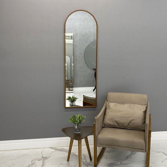 Espelho Oval com Moldura em MDF Revestida de Madeira Curupixá: Elegância para Sua Decoração