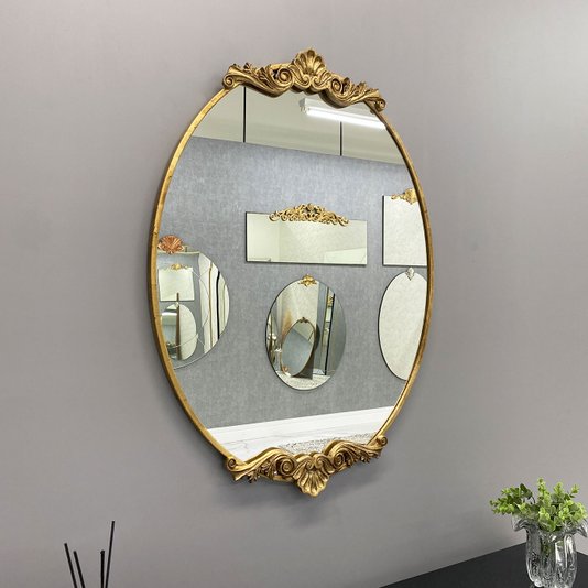 Espelho Oval Estilo Clássico com Moldura Dourada Folheada: Classe e Elegância