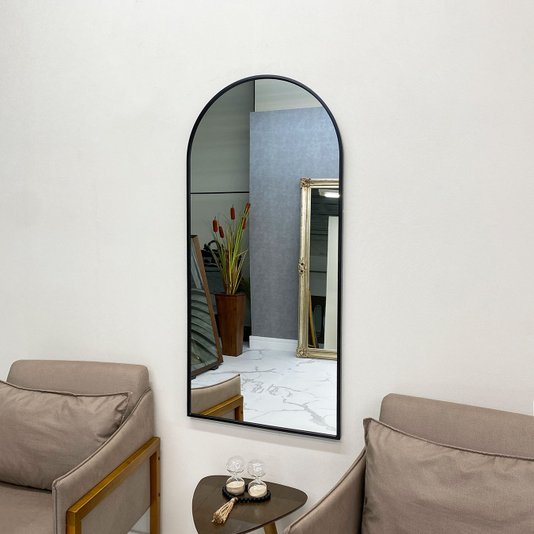 Espelho Oval Janela Moldura Preta Fosca - Design Elegante e Durabilidade Garantida