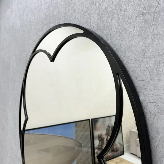 Espelho Pétala com Moldura Laqueada Preta Elegância e Modernidade na Sua Decoração 100x100CM