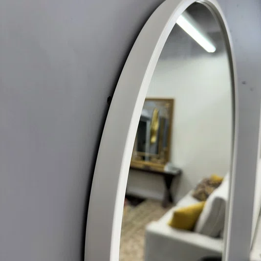 Espelho Semi Oval Decorativo com Moldura Branca Fosca 60X120CM