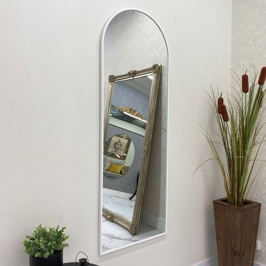 Espelho Semi Oval Decorativo com Moldura Branca Fosca