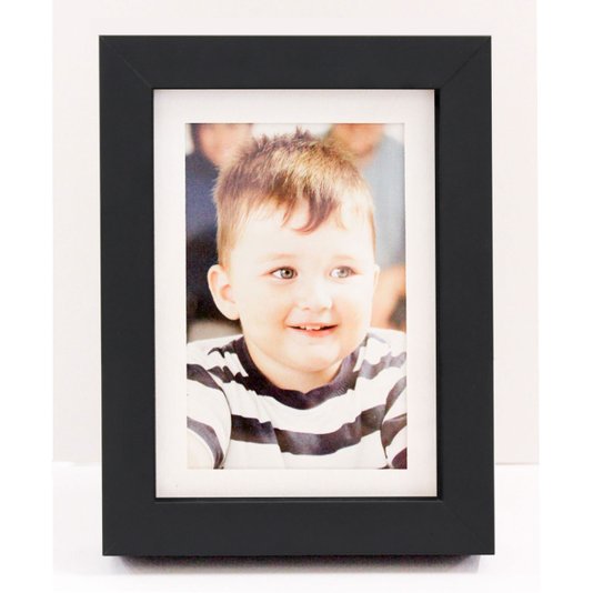Porta Retrato para Foto 10x15cm com Moldura Preta e Branca