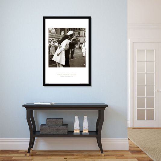 Poster Kissing The War Goodbye Beijo Fim da Guerra 60x90cm com/sem Moldura