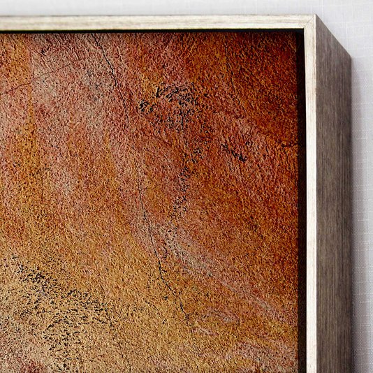 Detalhes: moldura flutuante prata envelhecida.