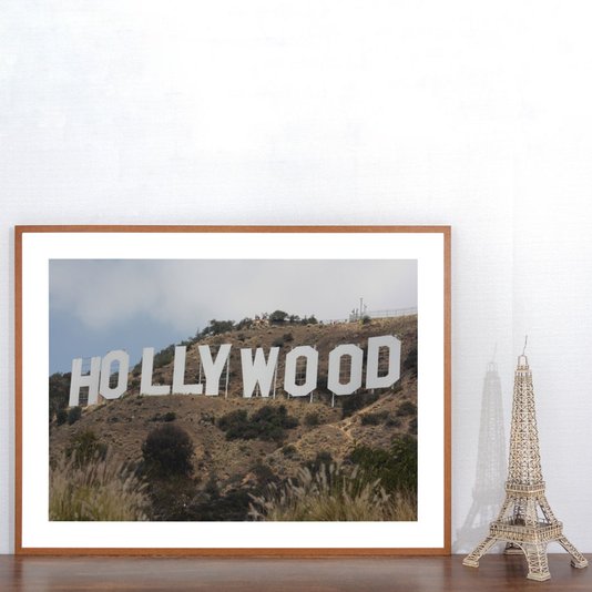 Quadro com Moldura Marrom Famoso Letreiro de Hollywood 80x60 cm