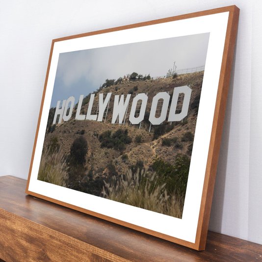 Quadro com Moldura Marrom Famoso Letreiro de Hollywood 80x60 cm