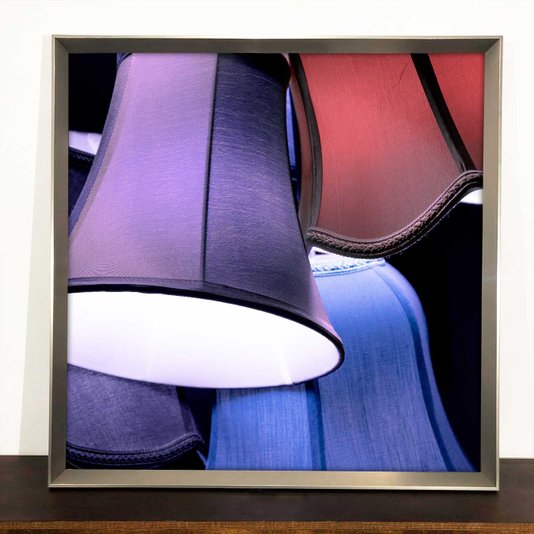 Quadro Criativo Moderno Arte Lustres Coloridos com Moldura Prata Chanfrada