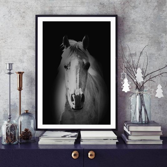 Quadro Decorativo Cavalo em Preto e Branco com Moldura Preta - Escolha o Tamanho
