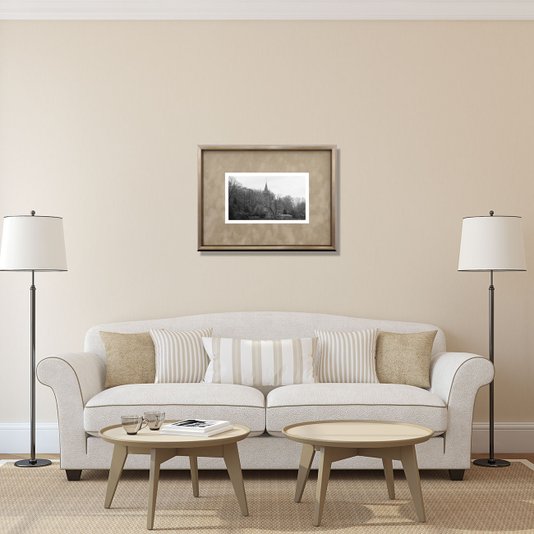 Quadro Decorativo com Moldura Bronze Paisagem Castelo Medieval 40x30cm