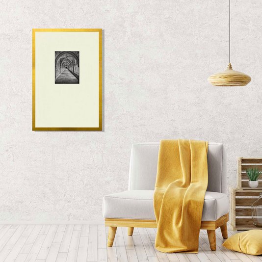 Quadro Decorativo com Moldura Dourada Arquitetura Religiosa 40x60cm