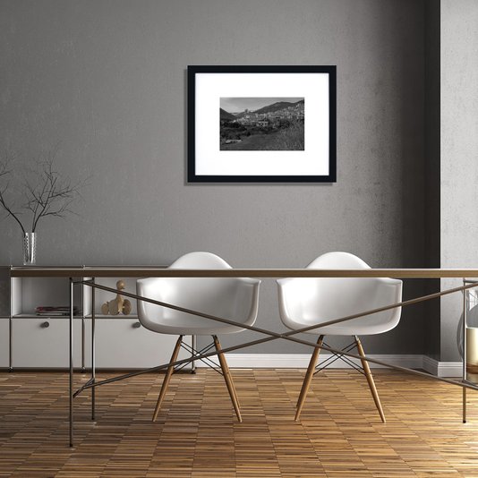 Quadro Decorativo com Moldura Preta Paisagem Vila Medieval na França