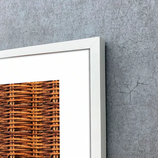 Quadro Decorativo Estilo Vime Entrelaçado Rústico Tons Amadeirados com Moldura e Vidro