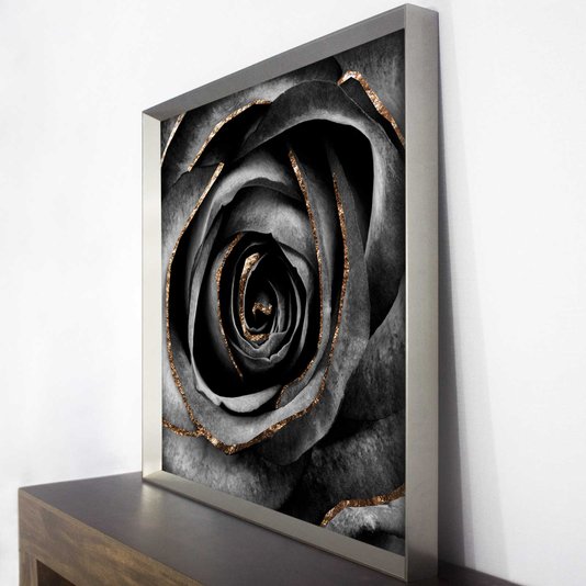 Quadro Decorativo Floral com Moldura Prata Flor em Preto e Branco 95x95 cm