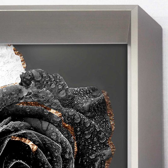 Quadro Decorativo Floral com Moldura Prata Rosa em Preto e Branco 95x95 cm