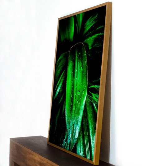 Quadro Decorativo Folhas Verdes na Chuva Detalhes em Dourado II - 70x100 cm