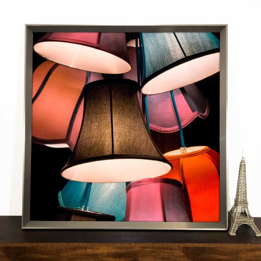 Quadro Decorativo Lustres Coloridos com Moldura Chanfrada Prata - Decoração Criativa