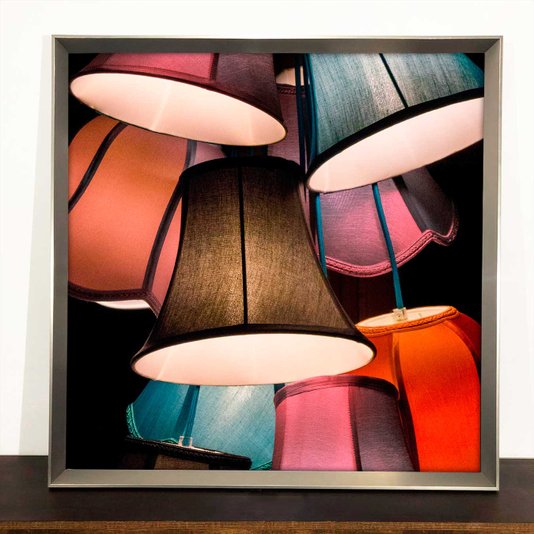 Quadro Decorativo Lustres Coloridos com Moldura Chanfrada Prata - Decoração Criativa