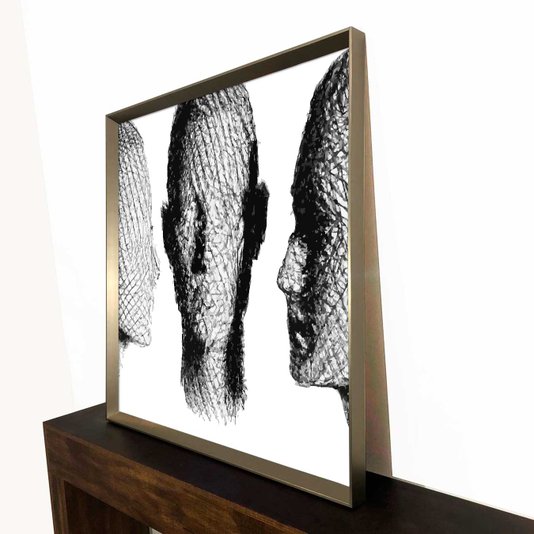 Quadro Decorativo Moderno com Moldura Prata Rostos Abstratos em Preto e Branco